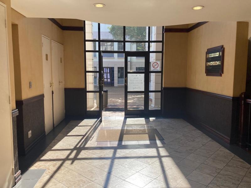 To Let Commercial Property for Rent in Newton Park Eastern Cape